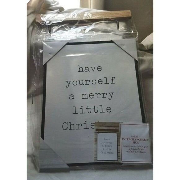 Christmas Hanging Wall Sign 7 Interchangeable "Sayings" Signs - Picture 2 of 10